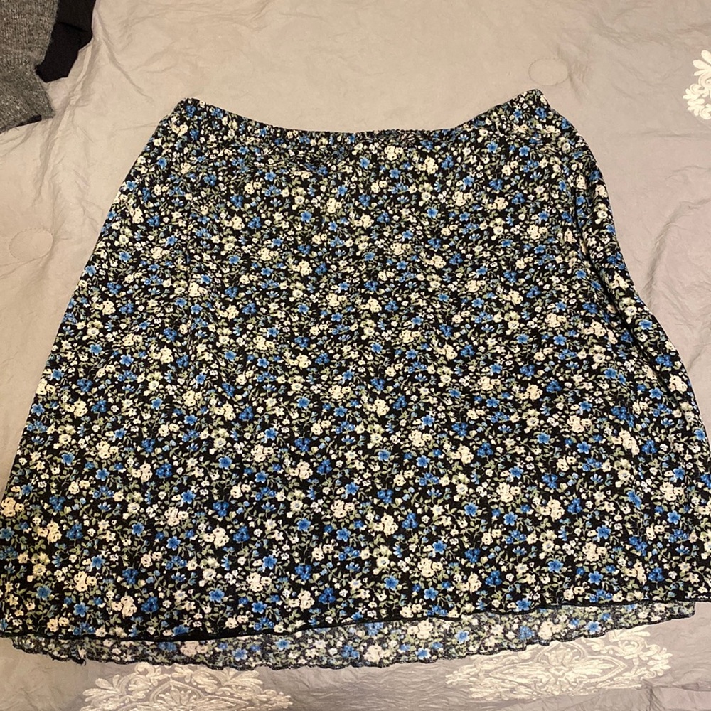 Skirt size XL
